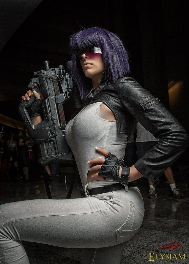 StarCraft's Kerrigan Is The Queen Of Blades Cosplay