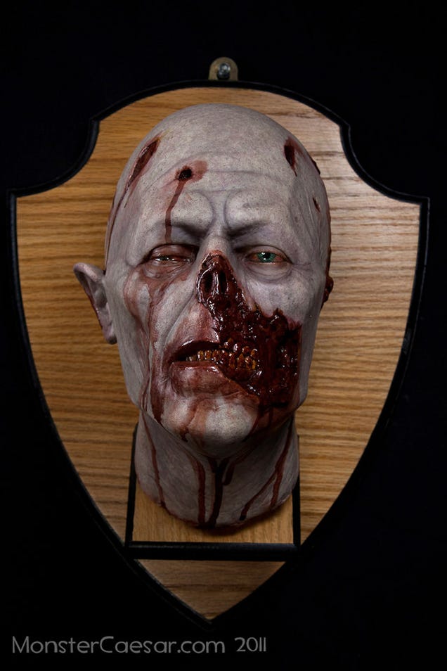 Mounted zombie head shows that you are a decorator of undead distinction