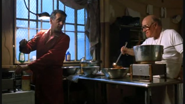 10 Revolting Foods That People Have Made in Prison