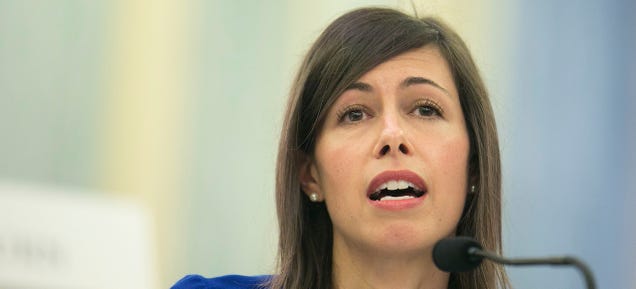 FCC Commissioner Wants to Postpone Net Neutrality Rules