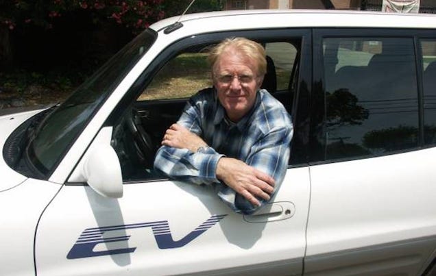 Ed Begley Jr. Is Selling His 2002 Electric Toyota on Craiglist