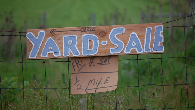 Use the 10% Rule to Negotiate at Yard Sales