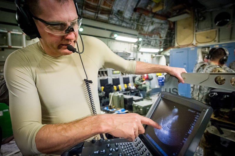 This Flying Operating Room Aboard A C-17 Was Sent To Cuba During President Obama's Visit