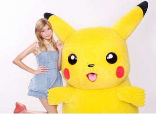 She's a Model, She's Famous, She's in Pokemon