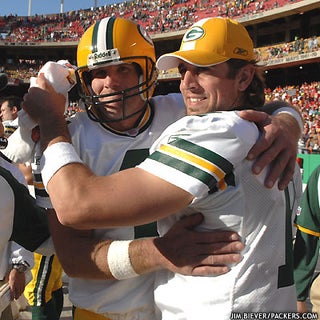 Aaron Rodgers Tries To Make A Fractured Packers Nation Forget About The Past