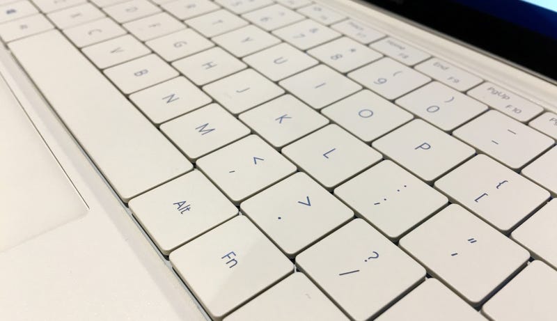 Huawei Matebook Hands-On: A Great Windows Tablet Hybrid That Isn't Anything New
