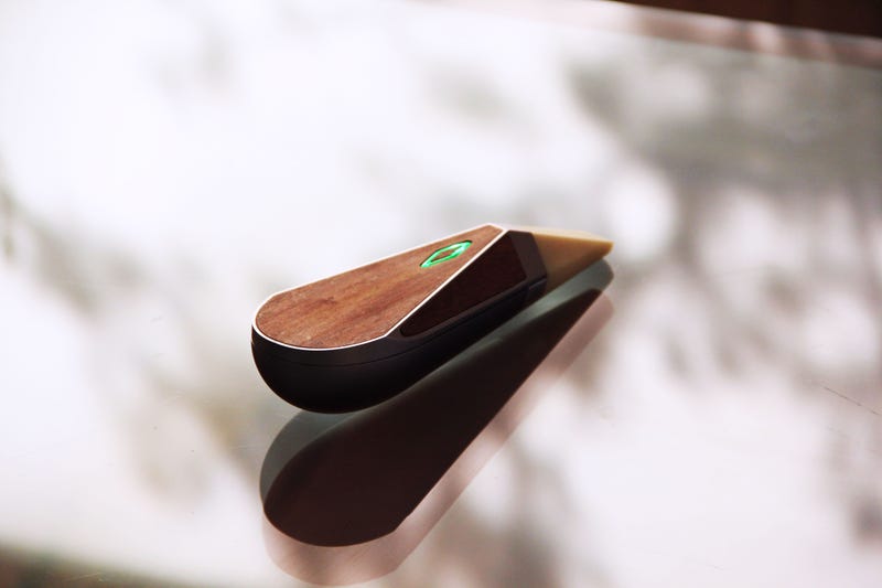 The Evoke Vaporizer Is a Stoner Alien's Dream Come True