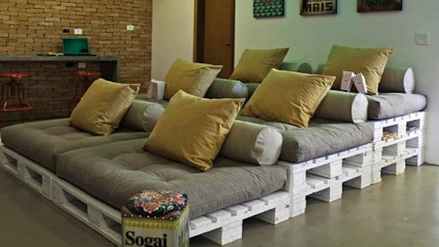 Build Stadium-Style Home Theater Seating on the Cheap with Shipping Pallets