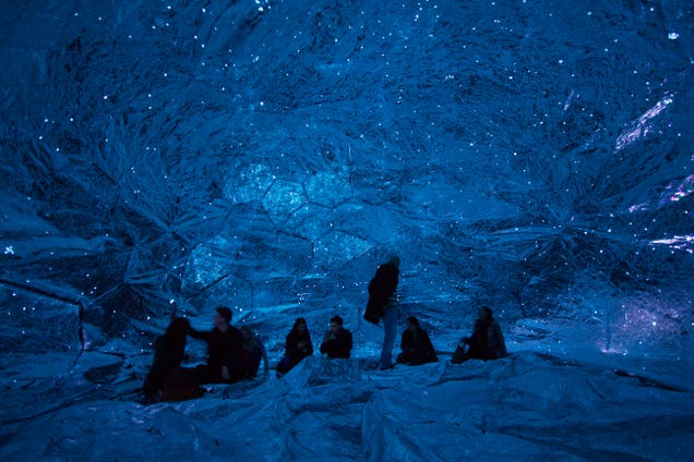 An Inflatable Planetarium Where You Can Climb Into the Night Sky 