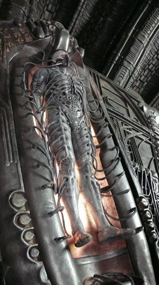 Prometheus set photos show what's under the Engineers' robes, plus a never-before-seen character