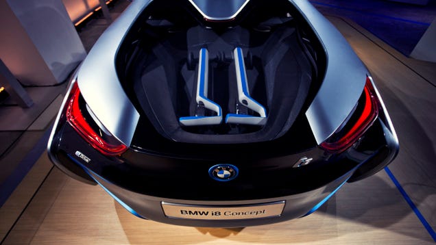 How the BMW i8 Concept Makes Green Look Gorgeous