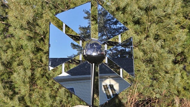 redirect-the-sun-s-rays-with-this-solar-powered-self-controlled-mirror