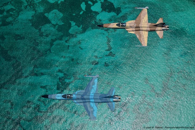 Las espectaculares fotos captadas desde el asiento de un F-5 Tiger Dnmtwbl8nowwqc1eitdb