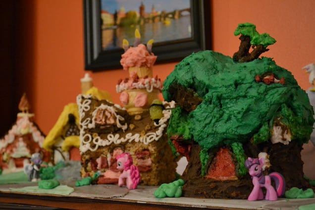 Ponyville Recreated into Some Kind of Nightmare Diabetic Coma Town