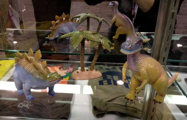 Best Of The WonderCon Floor: Superhero Undies, Evel Knievel Fett and More!