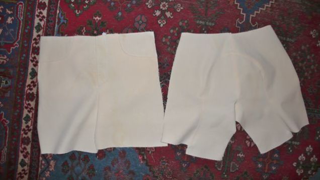 How To Make A Pair Of White Short-Shorts