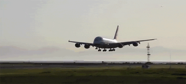 Watch an Airbus A380 Abort a Landing While It's Incredibly Close to the Ground