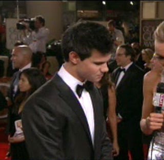 Live Blog: E!'s Golden Globes Red Carpet