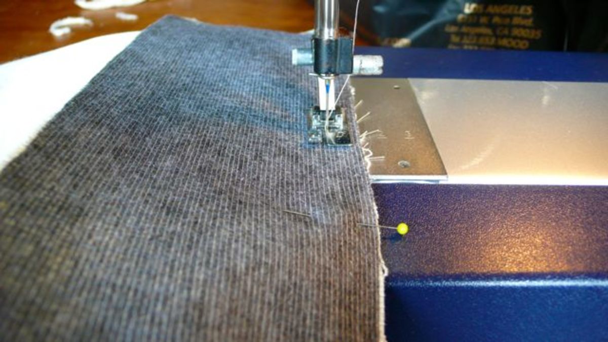 How To Make A Pair Of White Short-Shorts