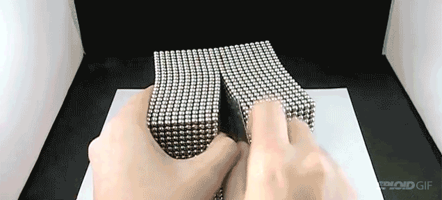 10,000-Buckyball cube destruction is the most satisfying video today