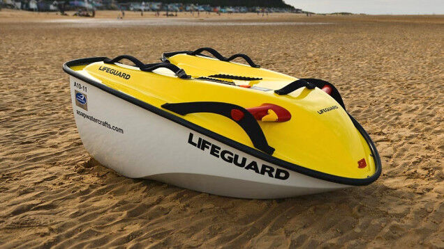 A Cheap Jet Ski Alternative That Runs on Sunlight