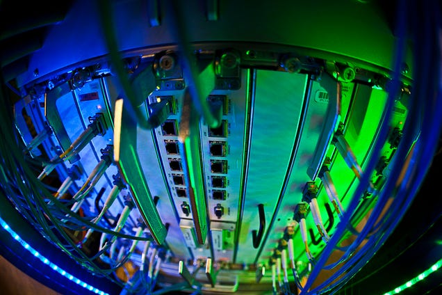 How The World's Biggest LAN Party Is Built