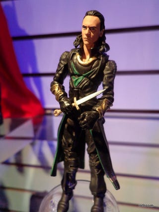 A close-up look at the dead-eyed elves from Thor: The Dark World