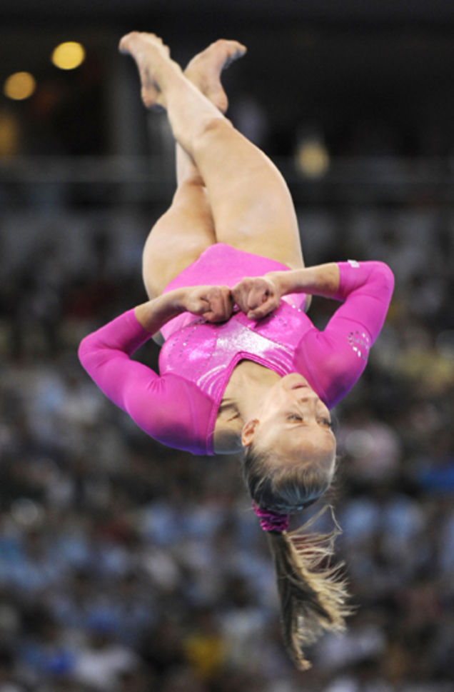 U.S. Women Win Gold, Silver In Gymnastics All-Around