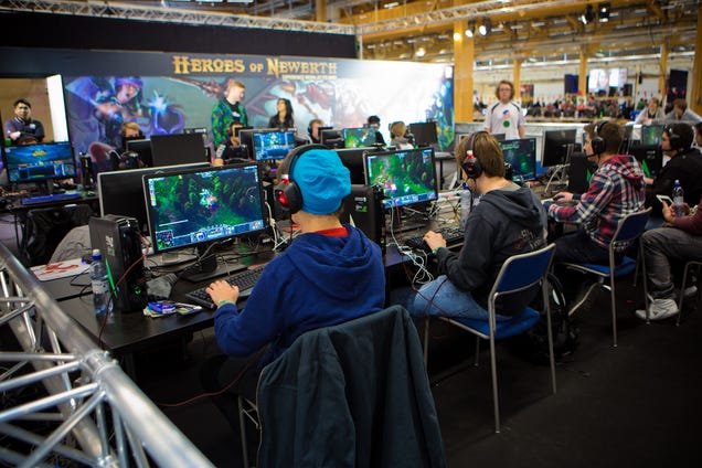 The Sights, Lights (and Imagined Smells) of the World's Biggest LAN Party