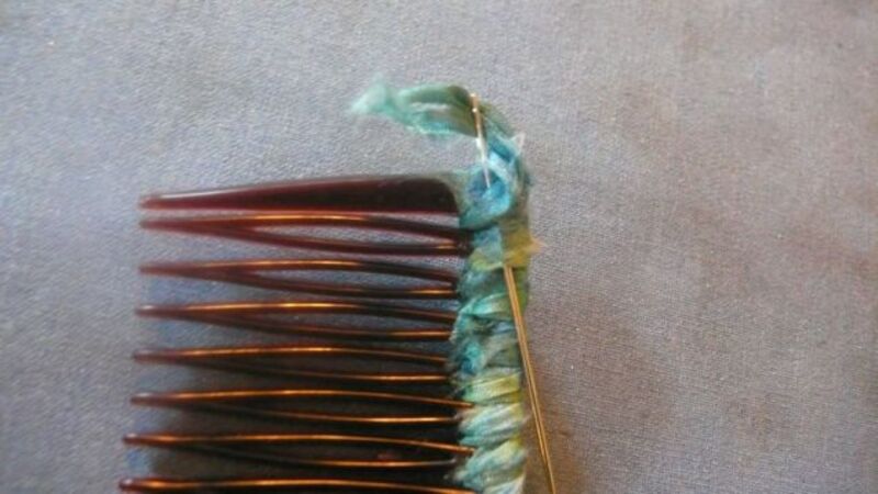 How To Make A Colorful Wrapped Hair Comb