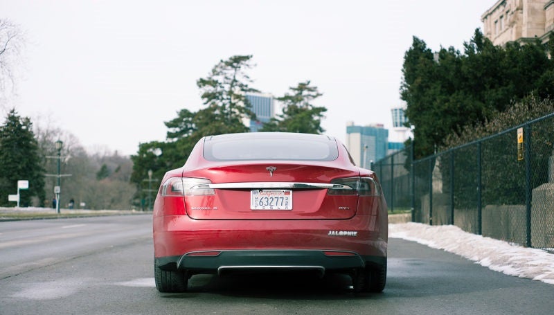 You Can Now Autonomously Park And Summon The Tesla Model S