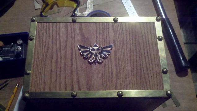 It's Dangerous To Go Alone! Take This Detailed Custom PC.