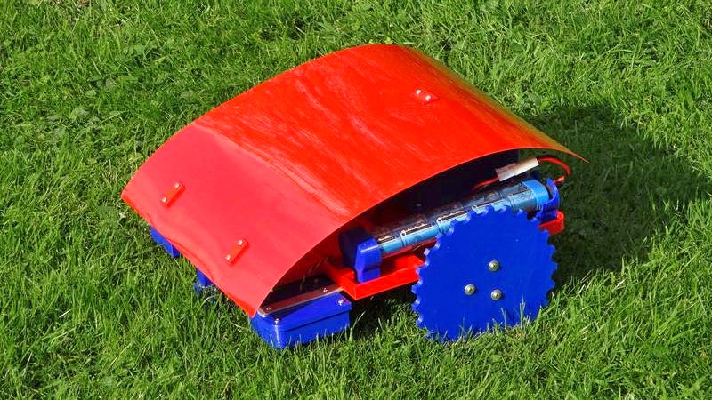 If You Have a 3D Printer You Can Make Yourself a Cheap Robotic Lawn Mower