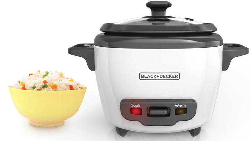 Today's Best Deals: Jackery 2-in-1 Battery Pack/Lightning Cable, Under-Desk Elliptical, Meat Smoker, and More