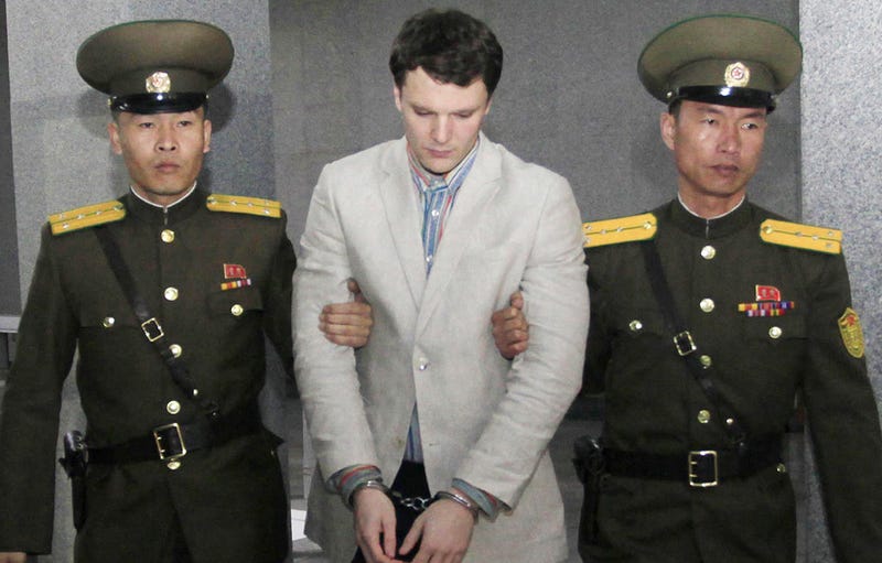 Corea del Norte condena a un turista a 15 años de trabajo forzado por robar un poster del hotel