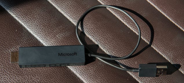 Microsoft's Wireless Display Adapter Makes Your TV a Second Screen