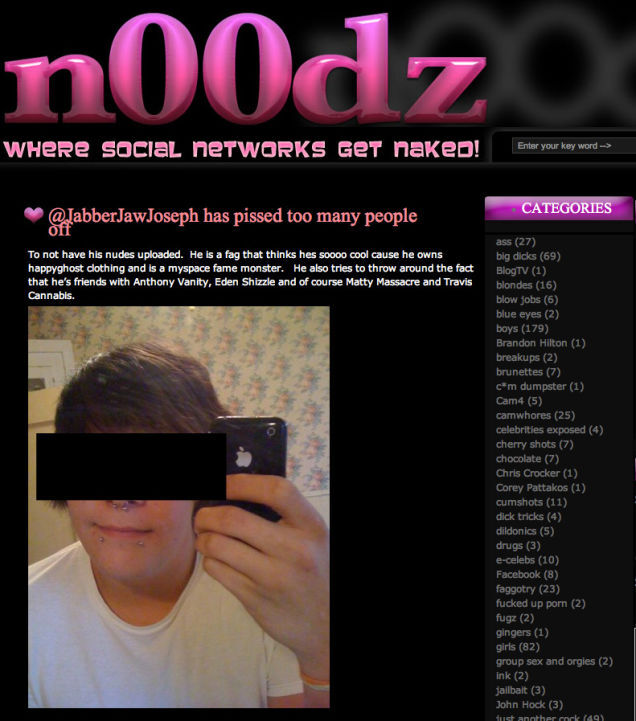 StickyDrama: The Teen Gossip Blog Run By a 31-Year-Old Pornographer