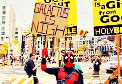 Collection of Deadpool Vs. Comic-Con gifs is the best thing ever