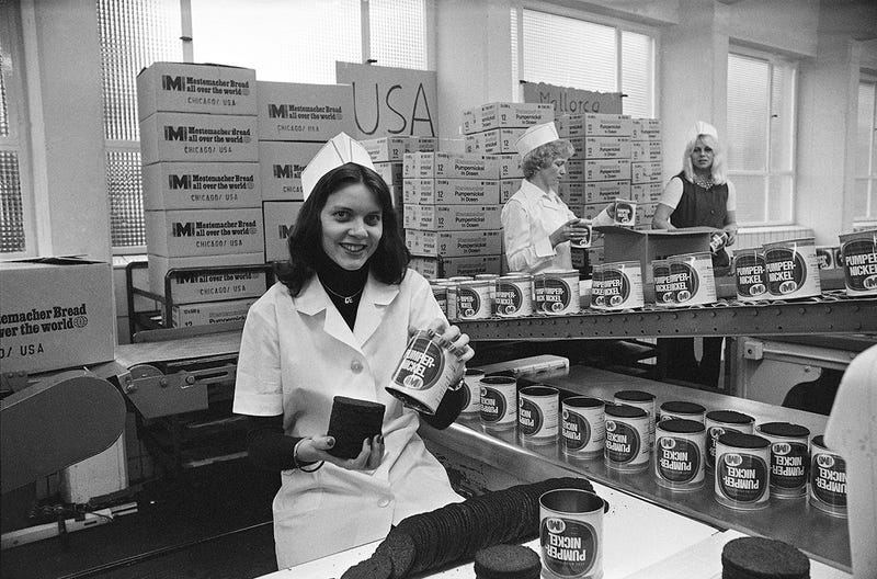 The Evolution of Canned Food and Drink In 38 Pictures