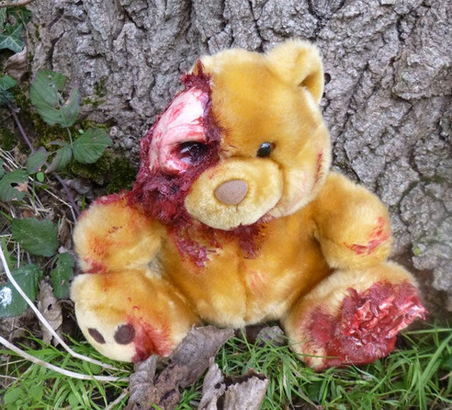 Holy sh*t these undead teddy bears are terrifying