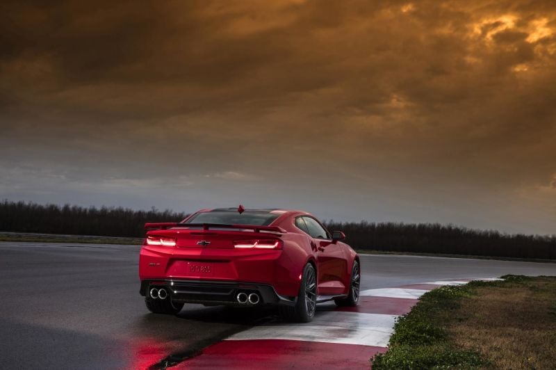 El nuevo Camaro ZL1 2017 es una preciosidad con 10 marchas en su cambio automático