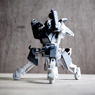 Holy heck, these Japanese hobbyists are building a 12-foot-tall pilotable mech