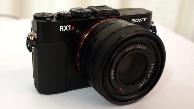Sony RX100 II: A Totally New Sensor, a More Perfect Point-and-Shoot