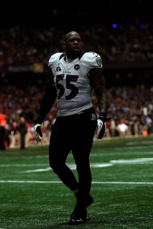 The Best And Most Surreal Photographs From The Power Outage At The Superdome