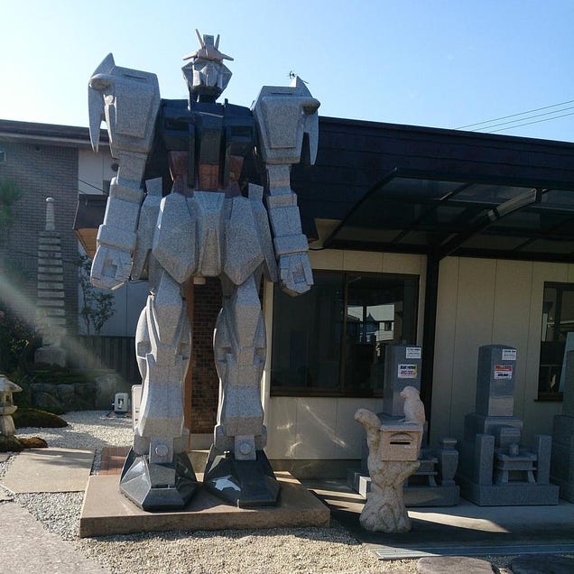Gravestone Gundam Can Watch Over Your Tomb