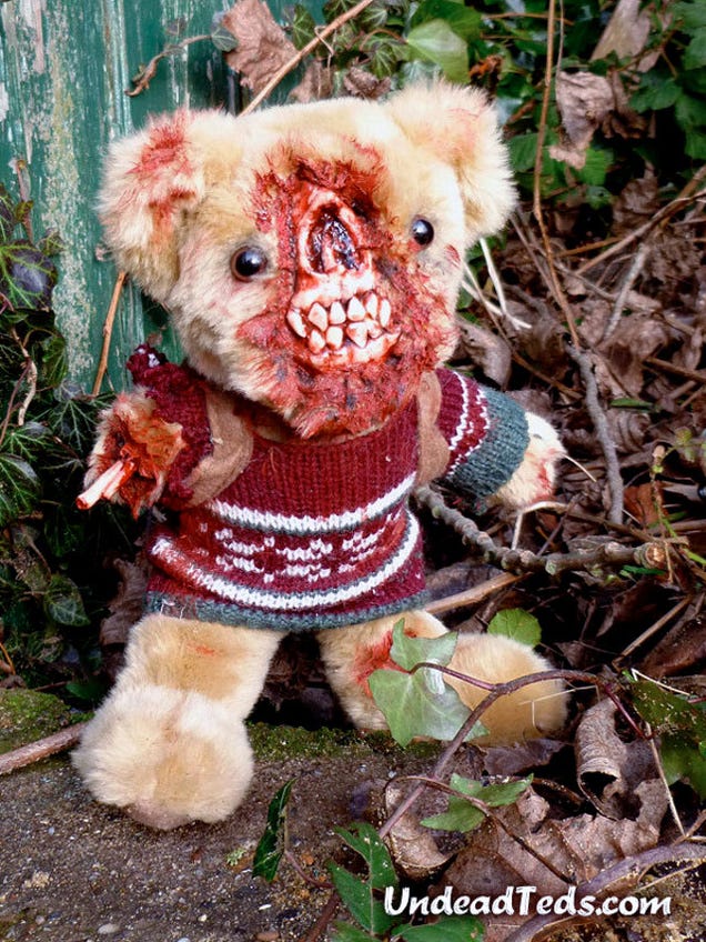 Holy sh*t these undead teddy bears are terrifying