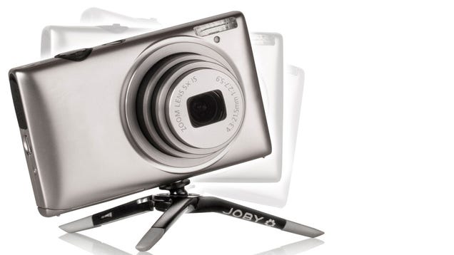 Wee Tripods Cling To Your Camera Bottom
