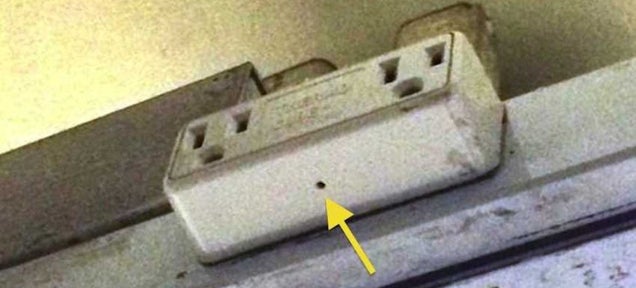 Credit Card-Reading Spy Camera Found in the NYC Subway