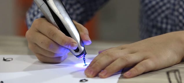 A 3D Printing Pen That Uses UV Light Instead of Dangerous Heat