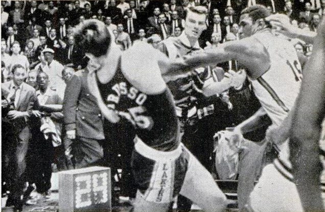 New Video Of Willis Reed Fighting Entire Laker Team Raju96bmdnakvlt4k2xk